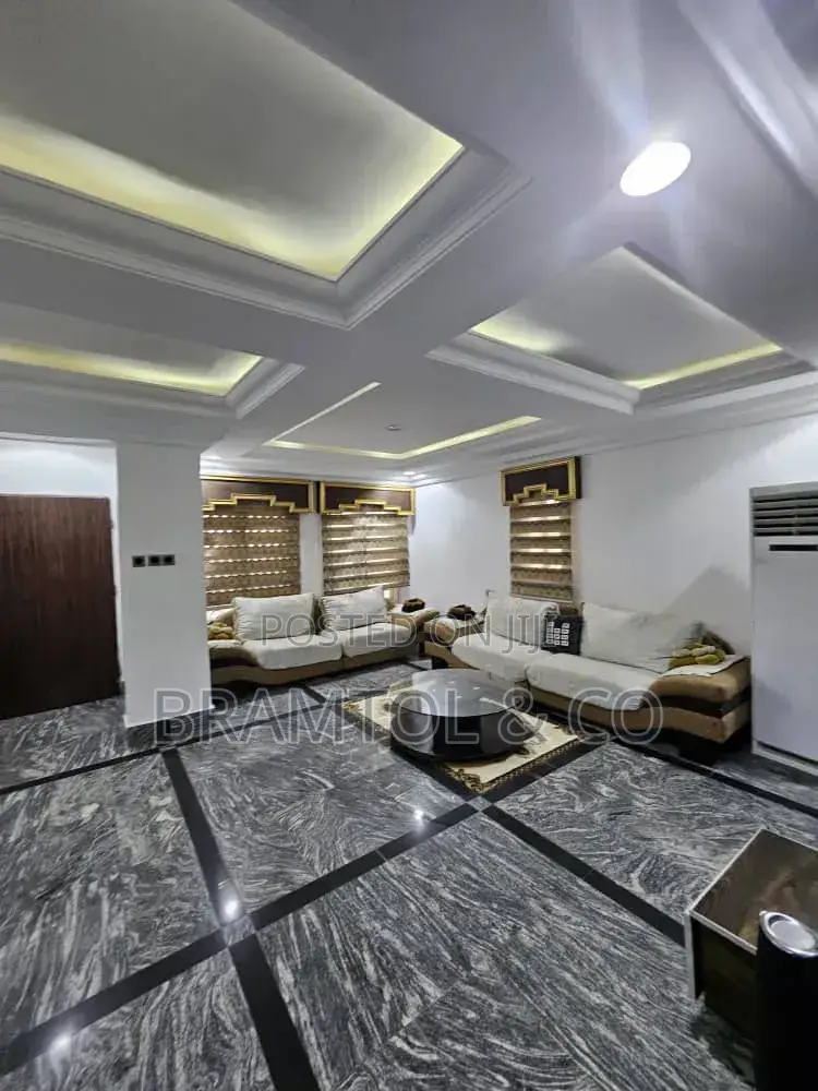 Furnished 4bdrm Townhouse / Terrace in Guzape District for rent in Guzape District