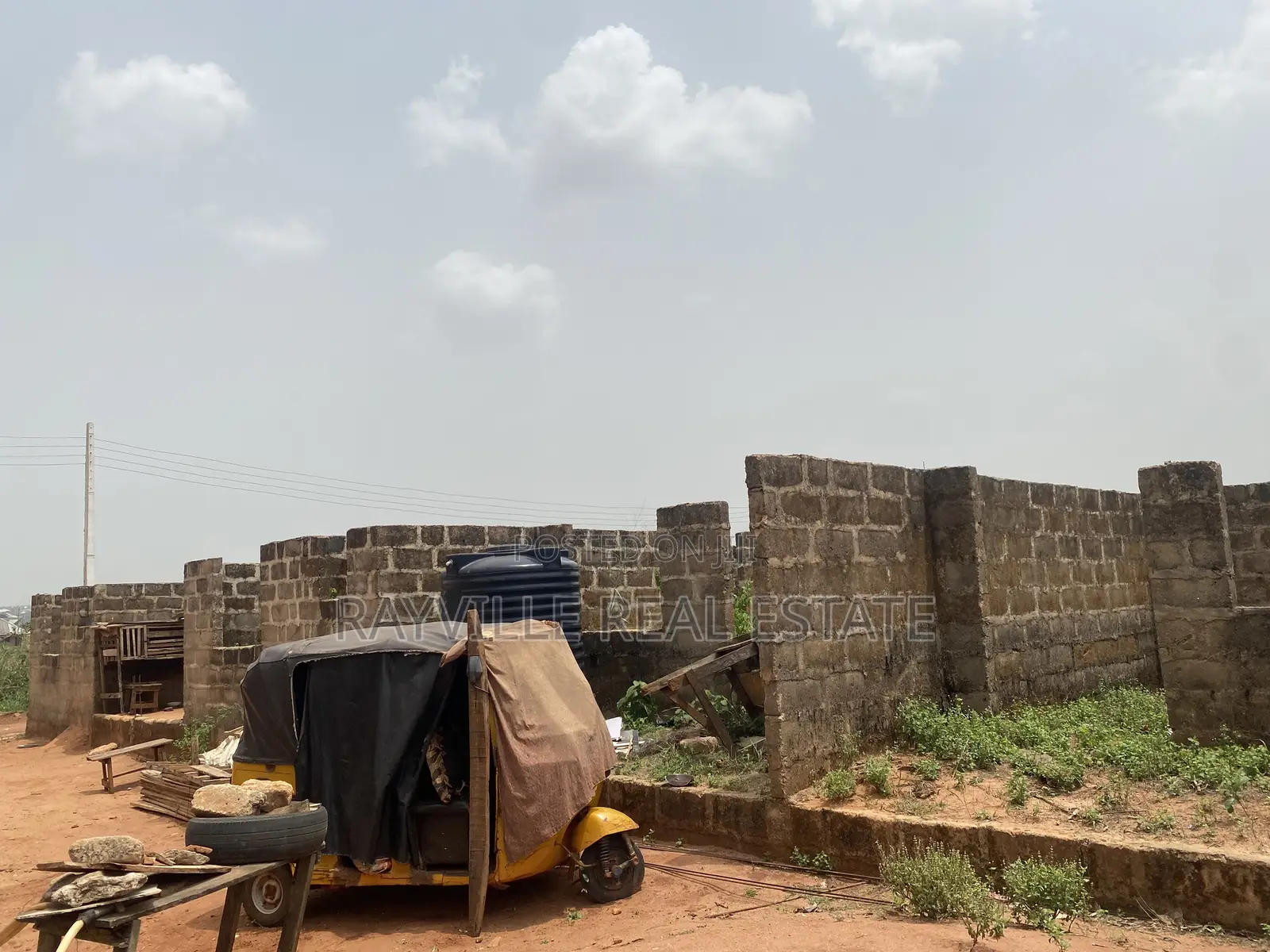 3bdrm Block of Flats in Benin City for sale in Benin City
