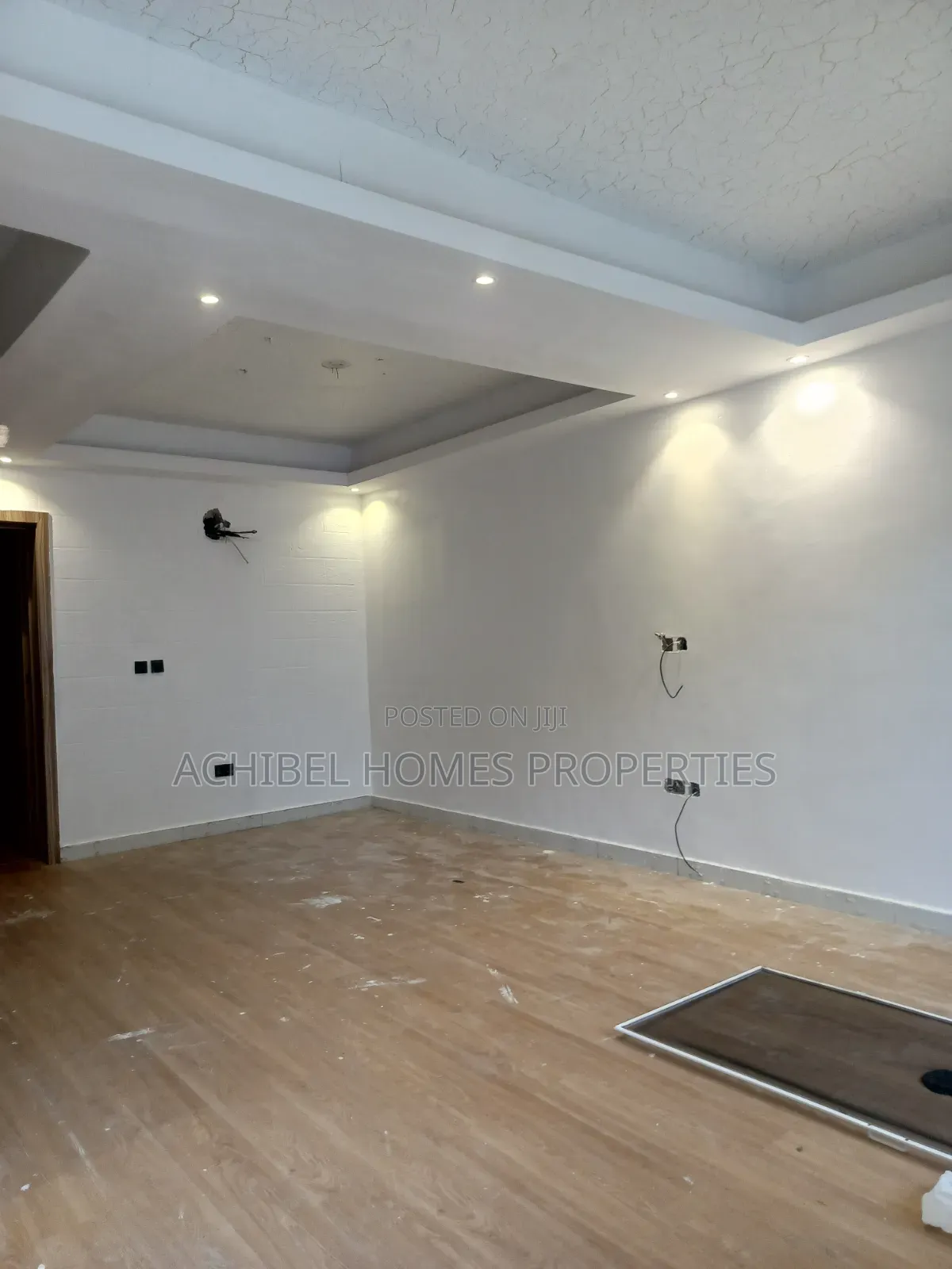 4bdrm Duplex in Off Admiralty Way, Lekki Phase 1 for rent in Lekki Phase 1