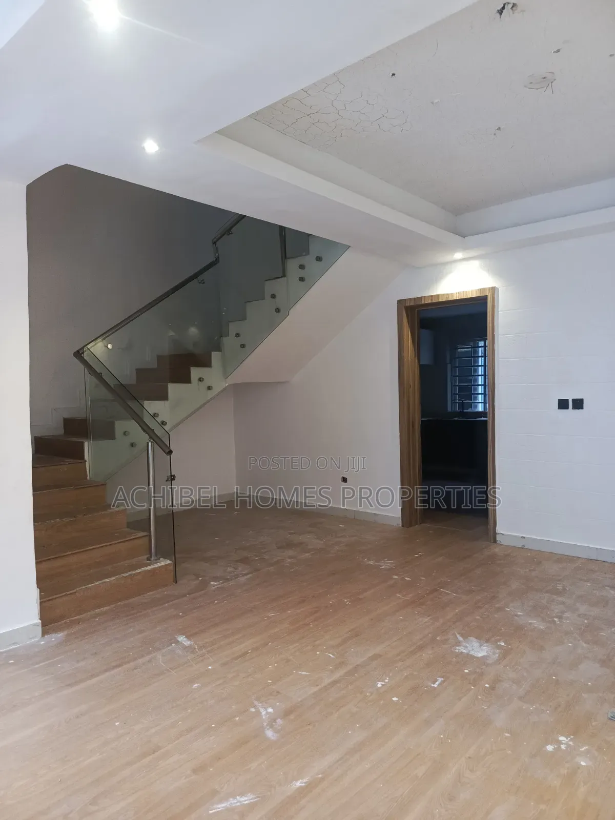 4bdrm Duplex in Off Admiralty Way, Lekki Phase 1 for rent in Lekki Phase 1