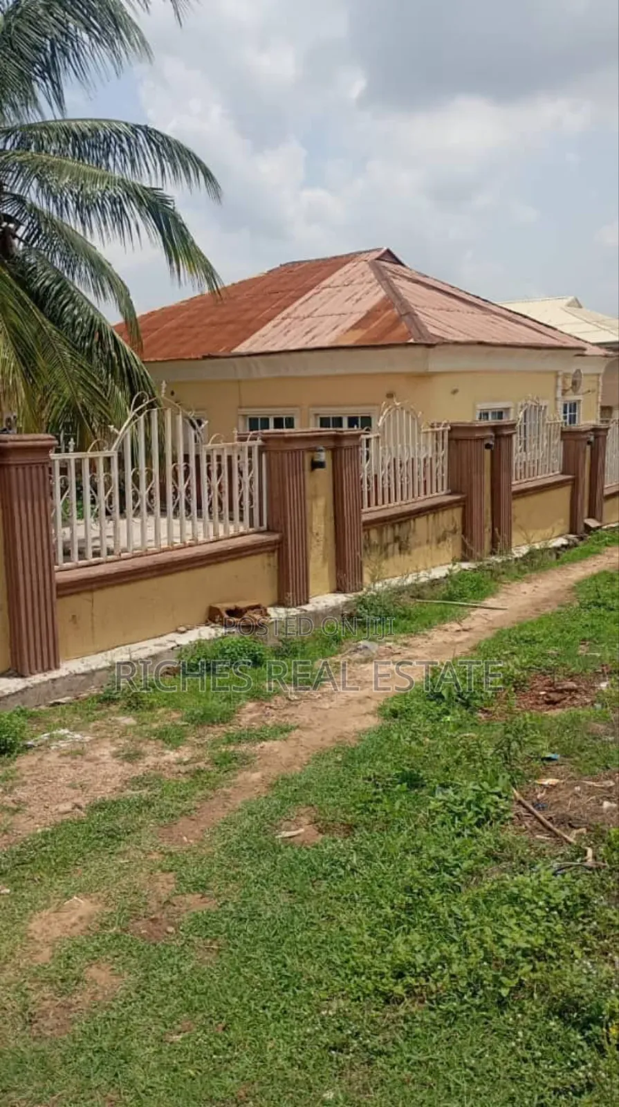 4bdrm Bungalow in Kasumu, Ibadan for sale in Ibadan