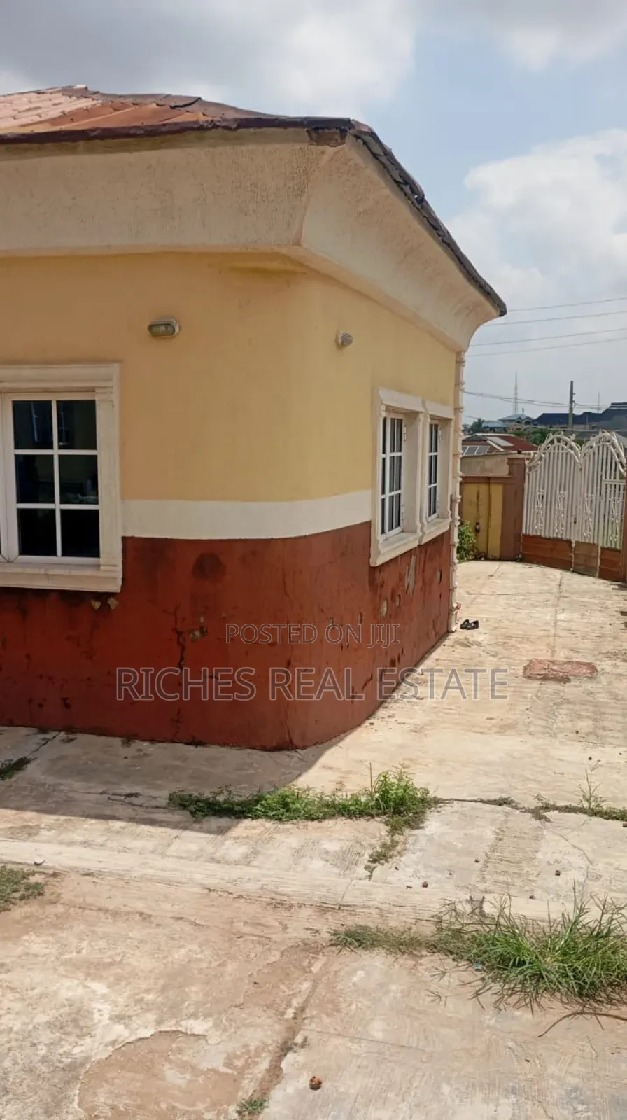 4bdrm Bungalow in Kasumu, Ibadan for sale in Ibadan
