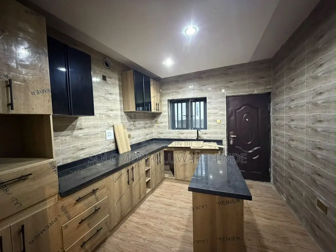 4bdrm Duplex in Gowon Estate, Egbeda for rent in Egbeda