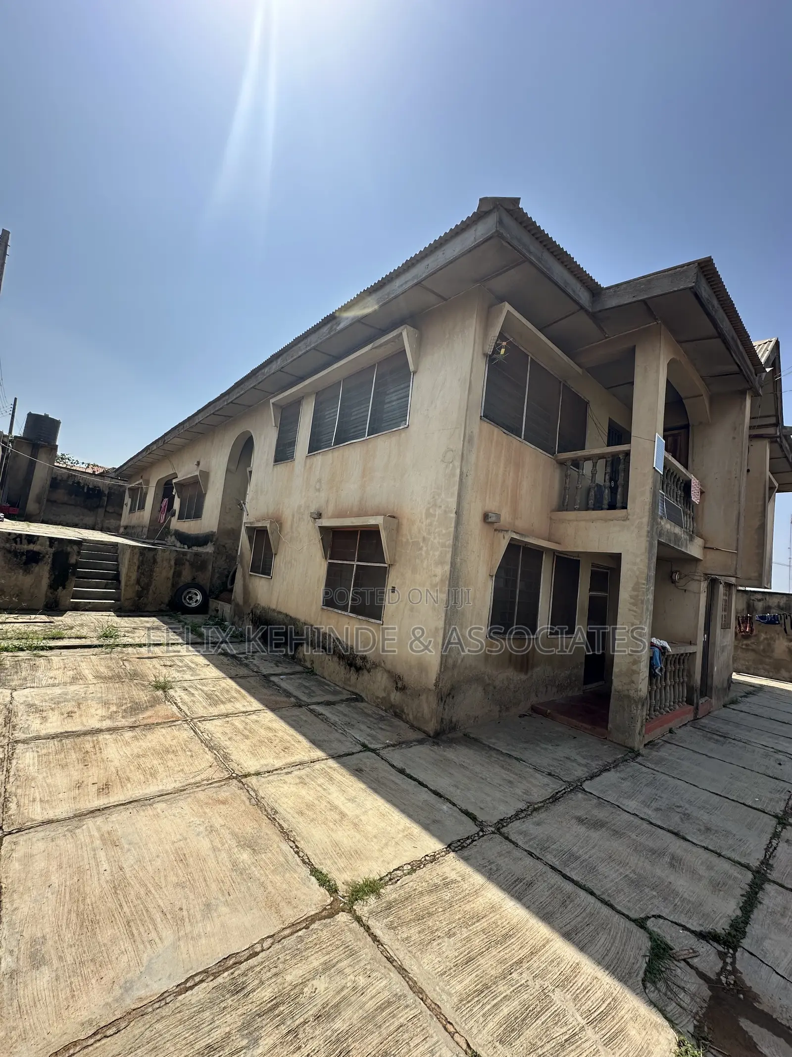 7bdrm Block of Flats in Temidire Estate, Iwo Road for sale in Iwo Road