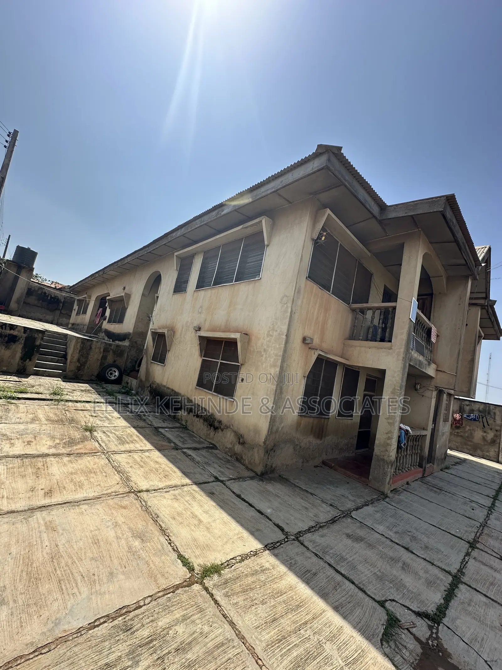7bdrm Block of Flats in Temidire Estate, Iwo Road for sale in Iwo Road