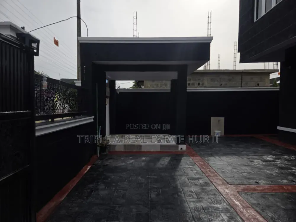 Furnished 4bdrm Duplex in Gowon Estate, Alimosho for sale in Alimosho