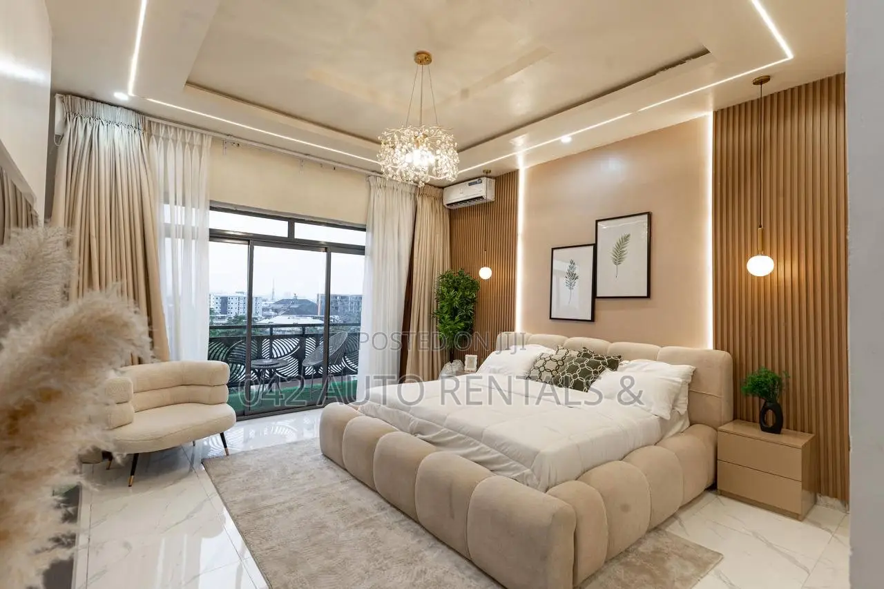 Luxuriously Furnished 2(Two) Bedroom Apartment in Lekki Phase 1