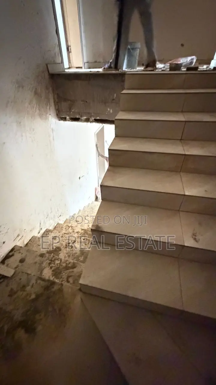 4bdrm House in Kaura for sale in Kaura