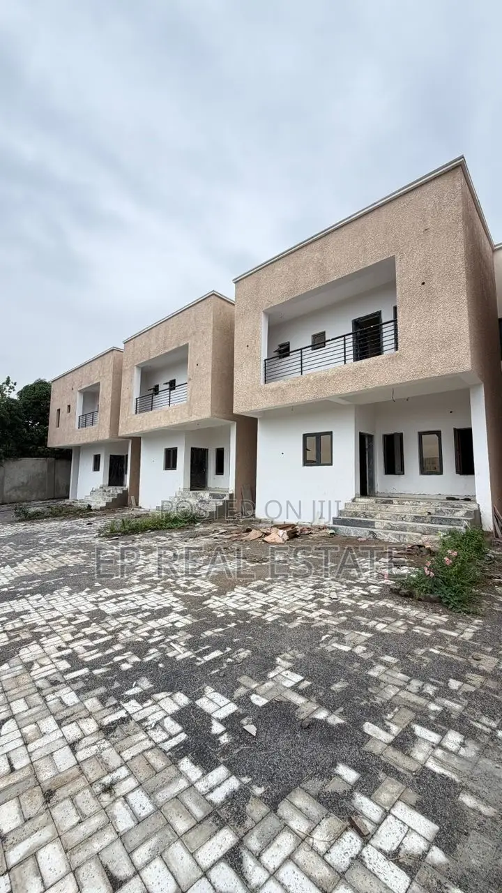 4bdrm House in Kaura for sale in Kaura