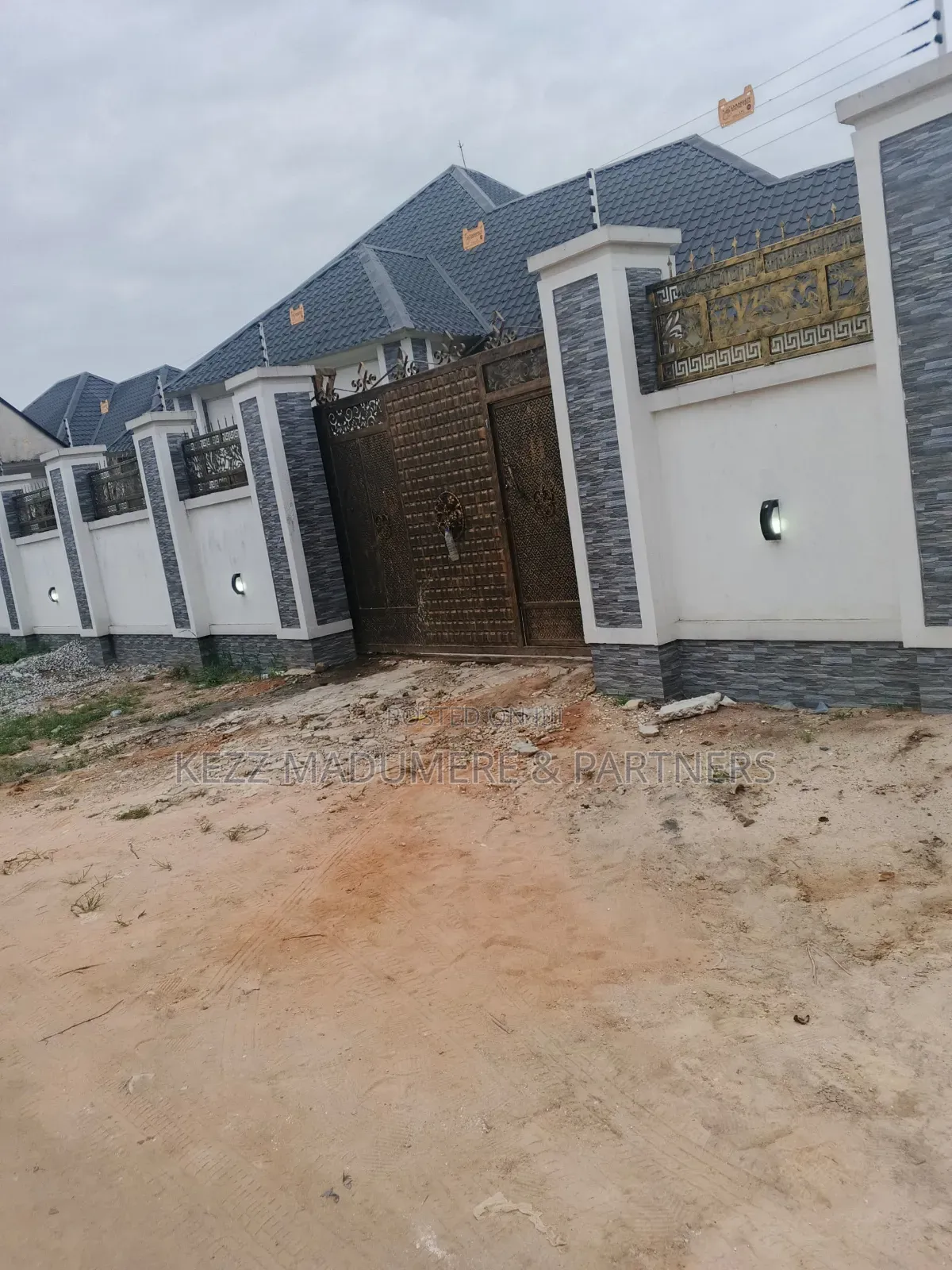 3bdrm Bungalow in Off Ring Rd 3, Ifa for sale in Uyo