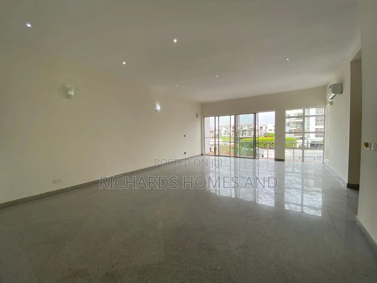 3bdrm Apartment in Banana Island for rent in Banana Island