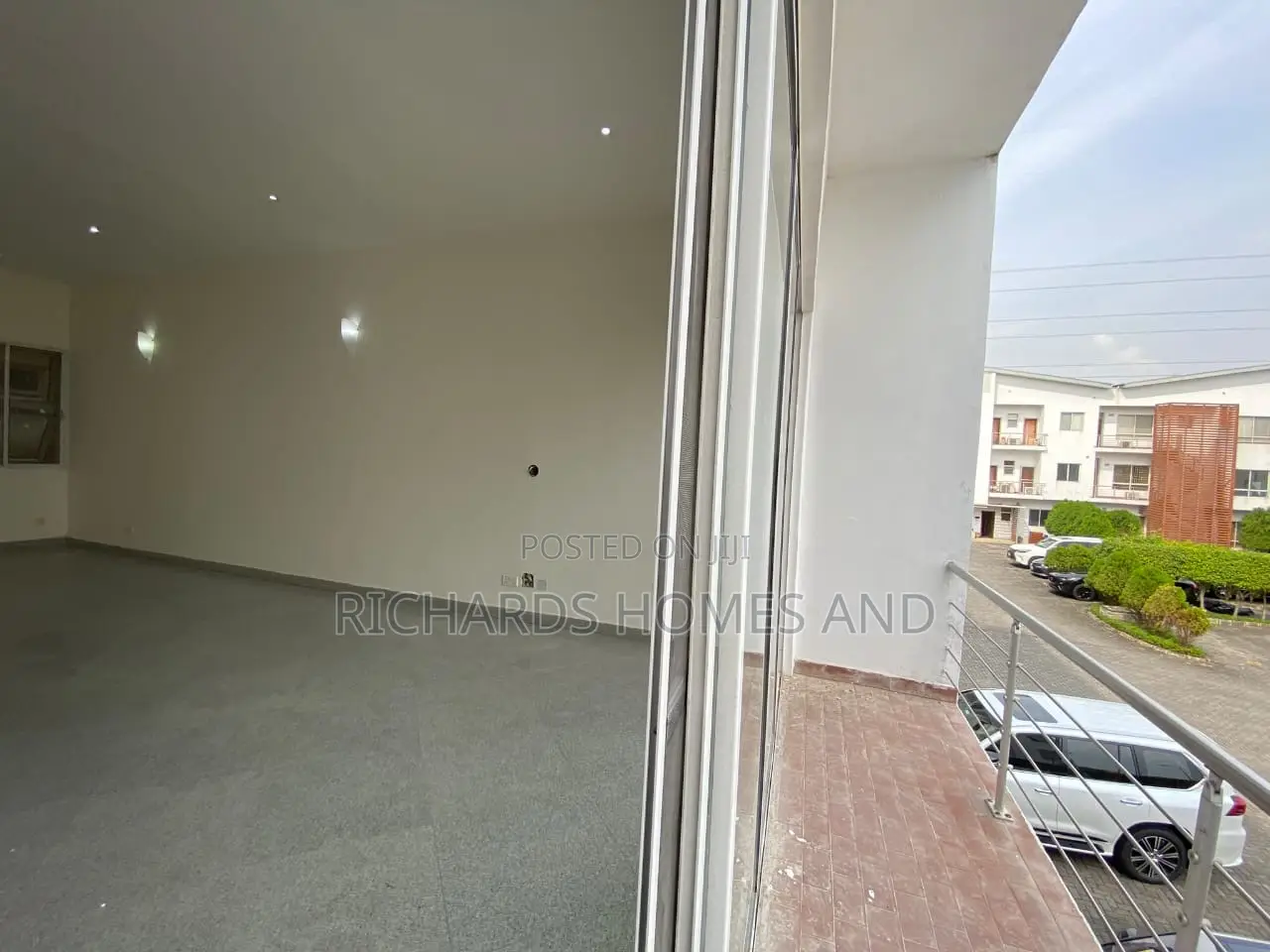 3bdrm Apartment in Banana Island for rent in Banana Island