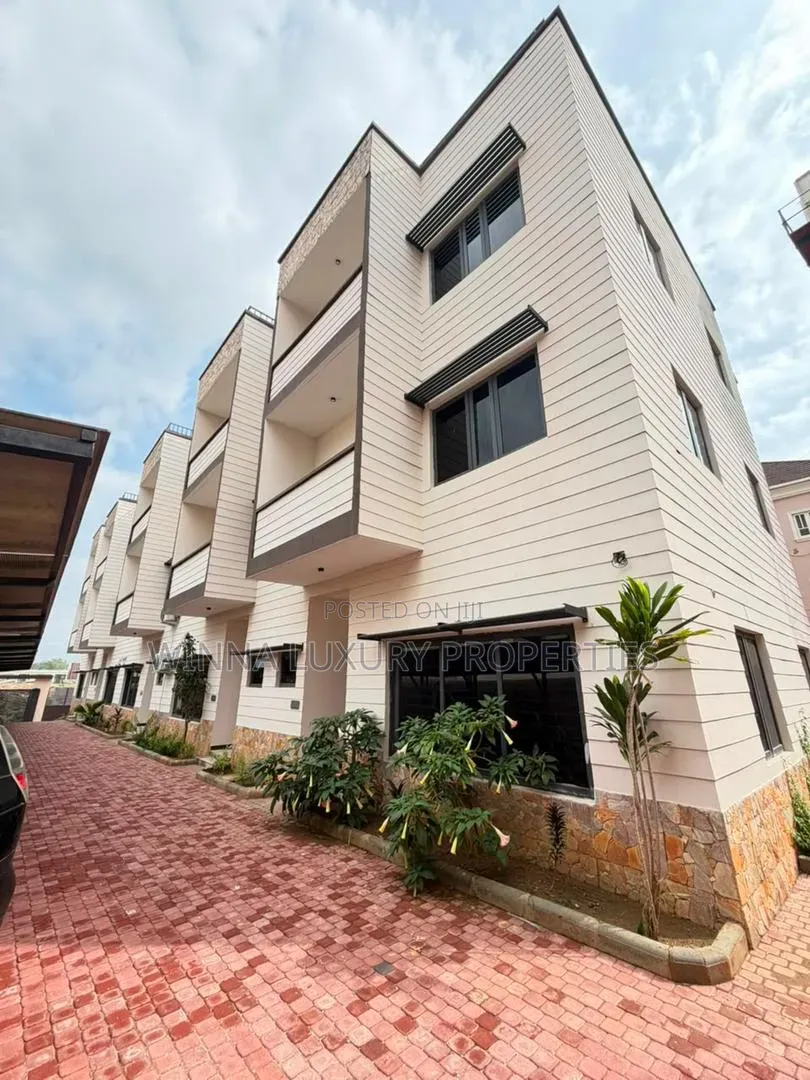6bdrm Townhouse/Terrace in Wuye Main for sale in Wuye