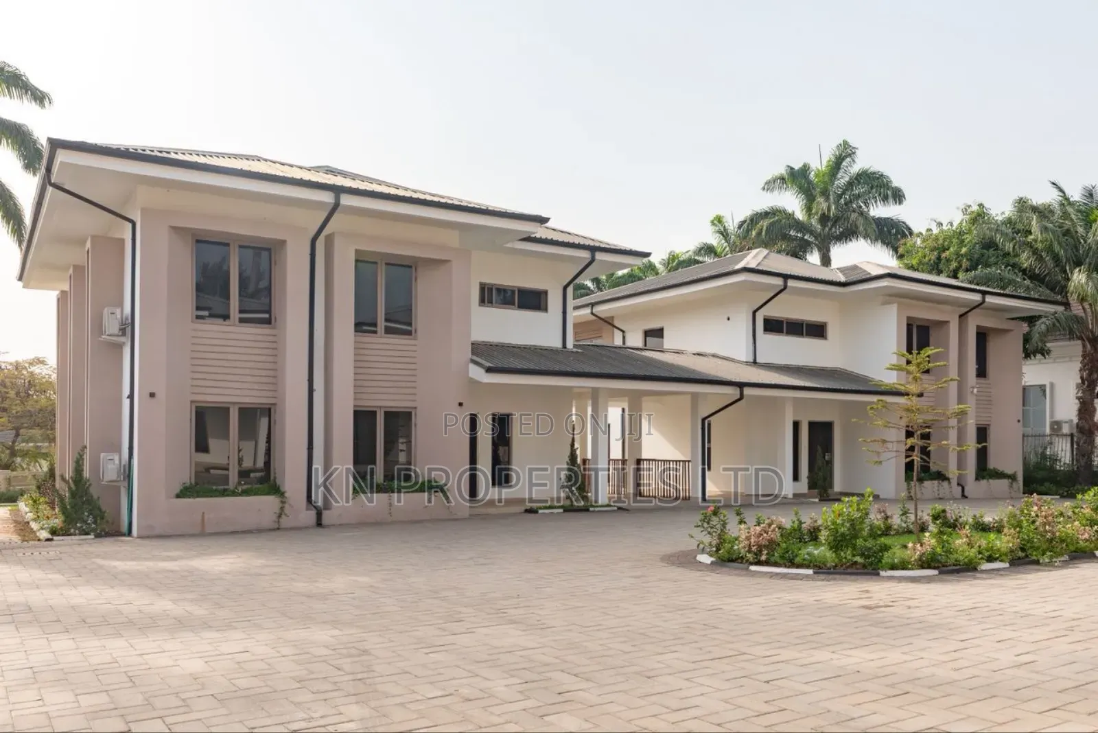 3bdrm Apartment in Presidential Villa, Asokoro for rent in Asokoro