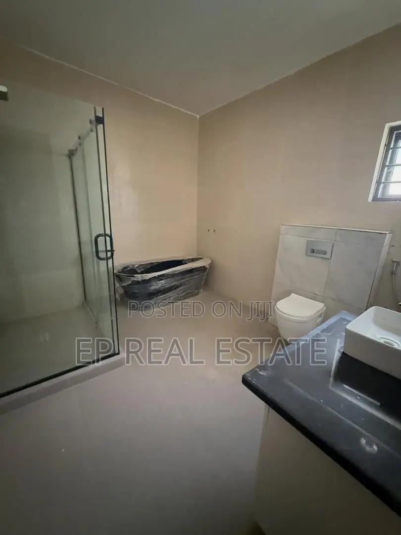 5bdrm Duplex in Katampe Extension for sale in Katampe Extension