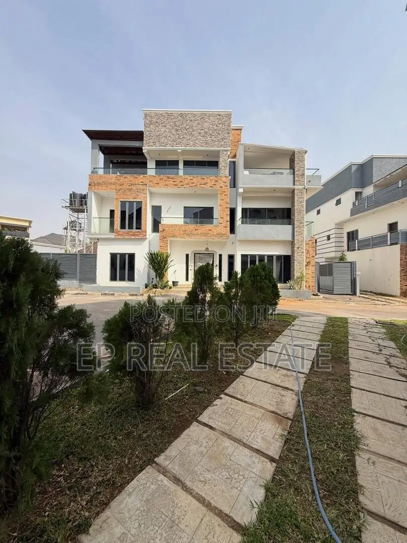 5bdrm Duplex in Katampe Extension for sale in Katampe Extension