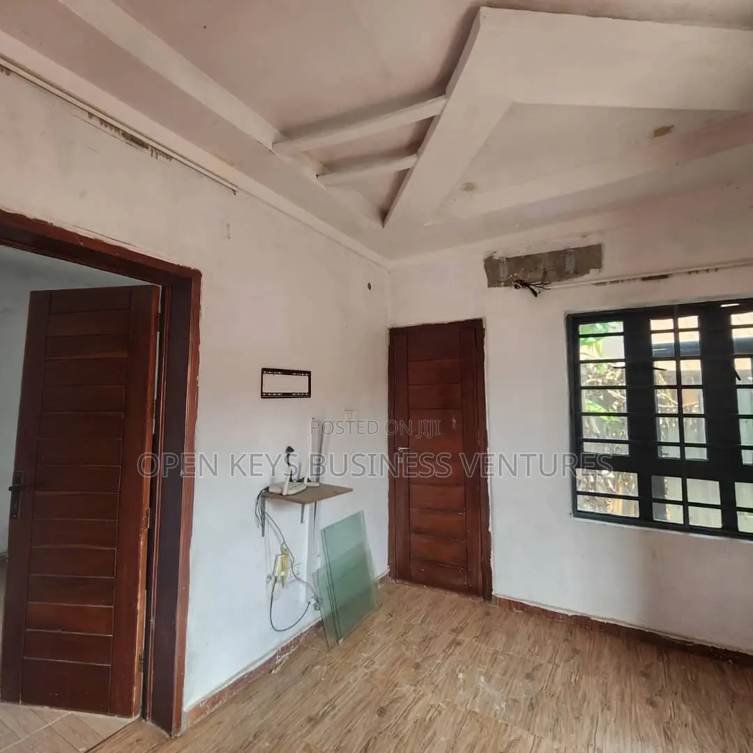 2bdrm Bungalow in Alegongo, Akobo for sale in Akobo