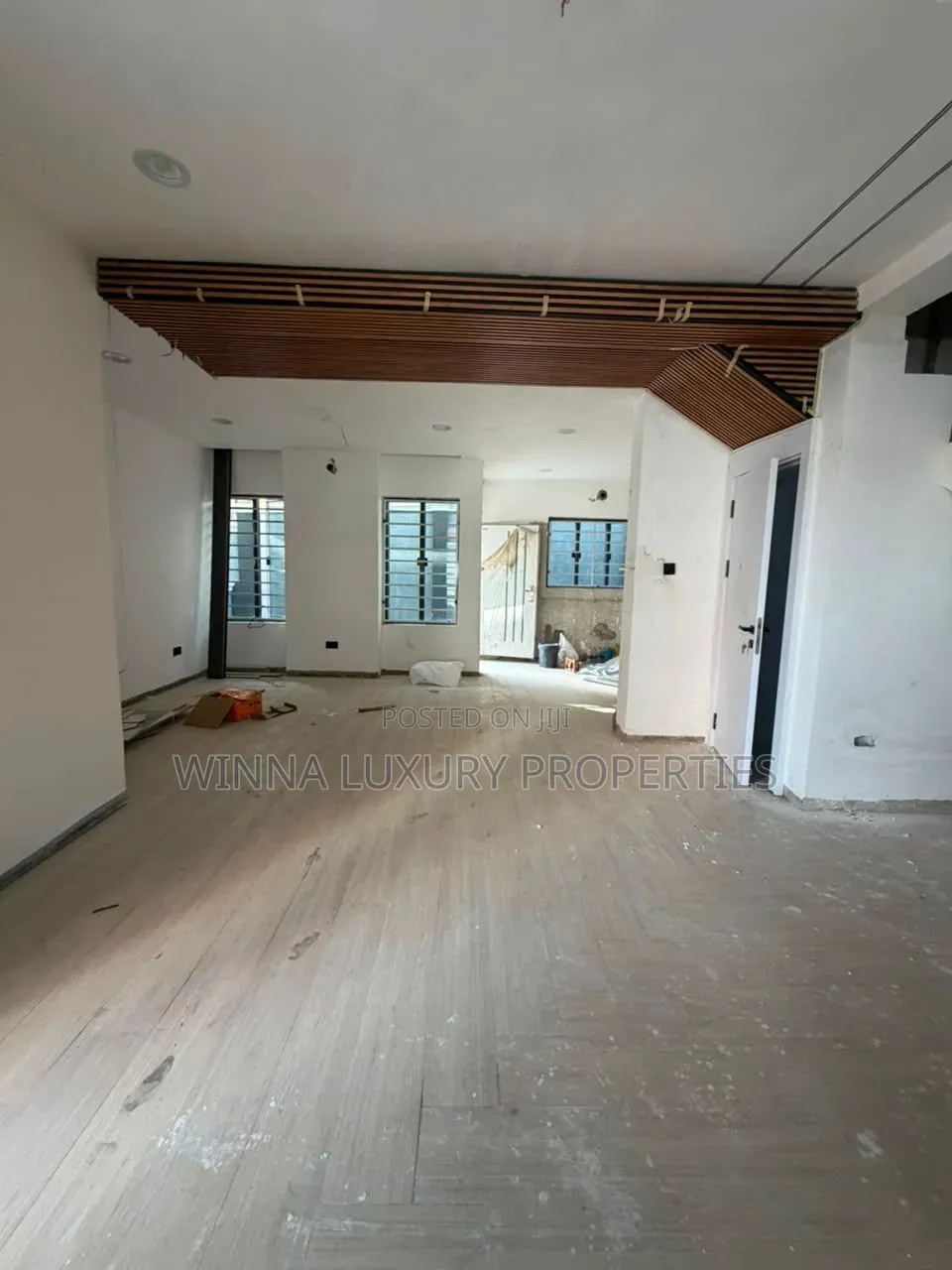 4bdrm Townhouse/Terrace in Utako for sale in Utako