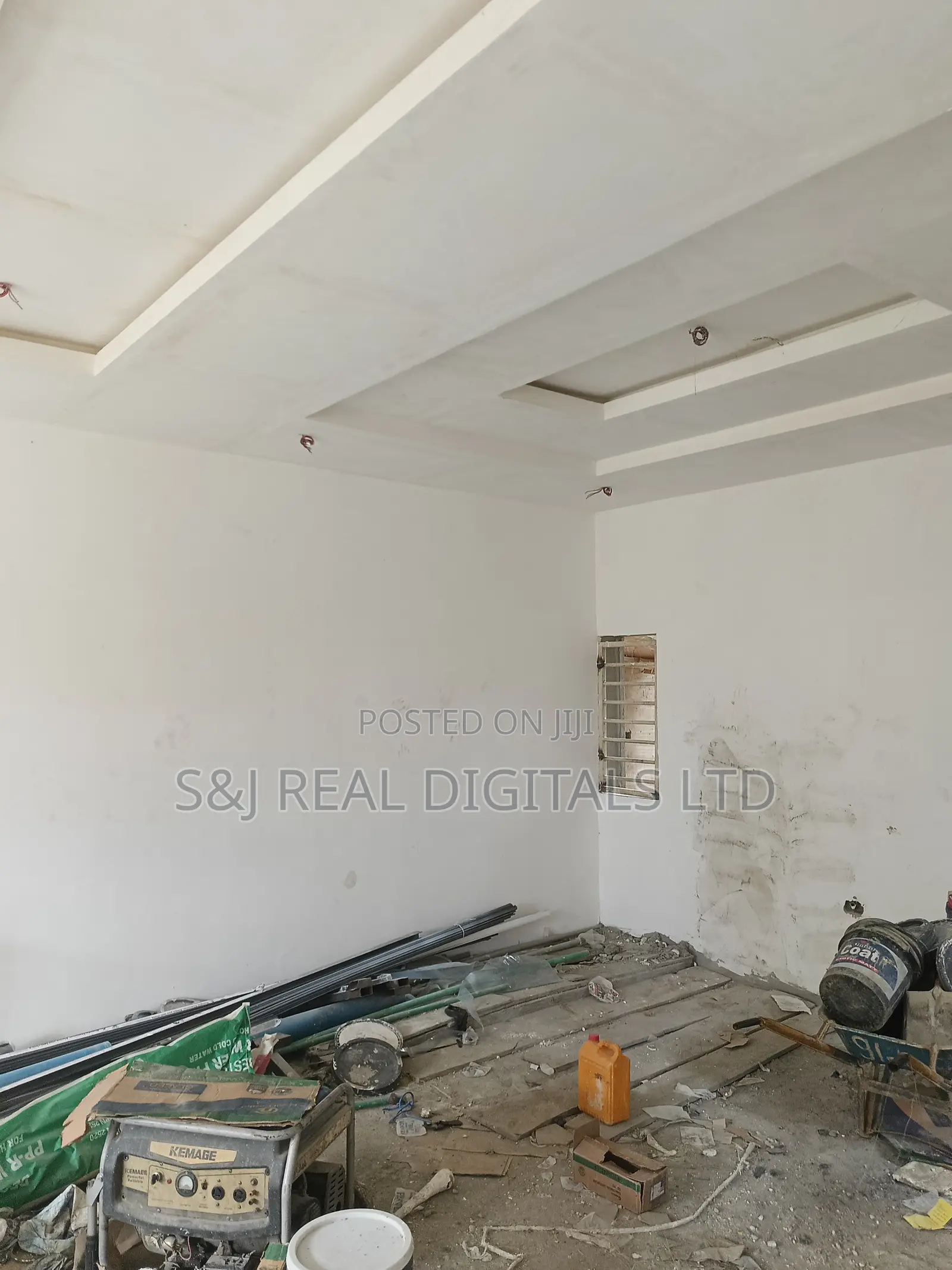 3bdrm Penthouse in Sabon Lugbe for sale in Sabon Lugbe