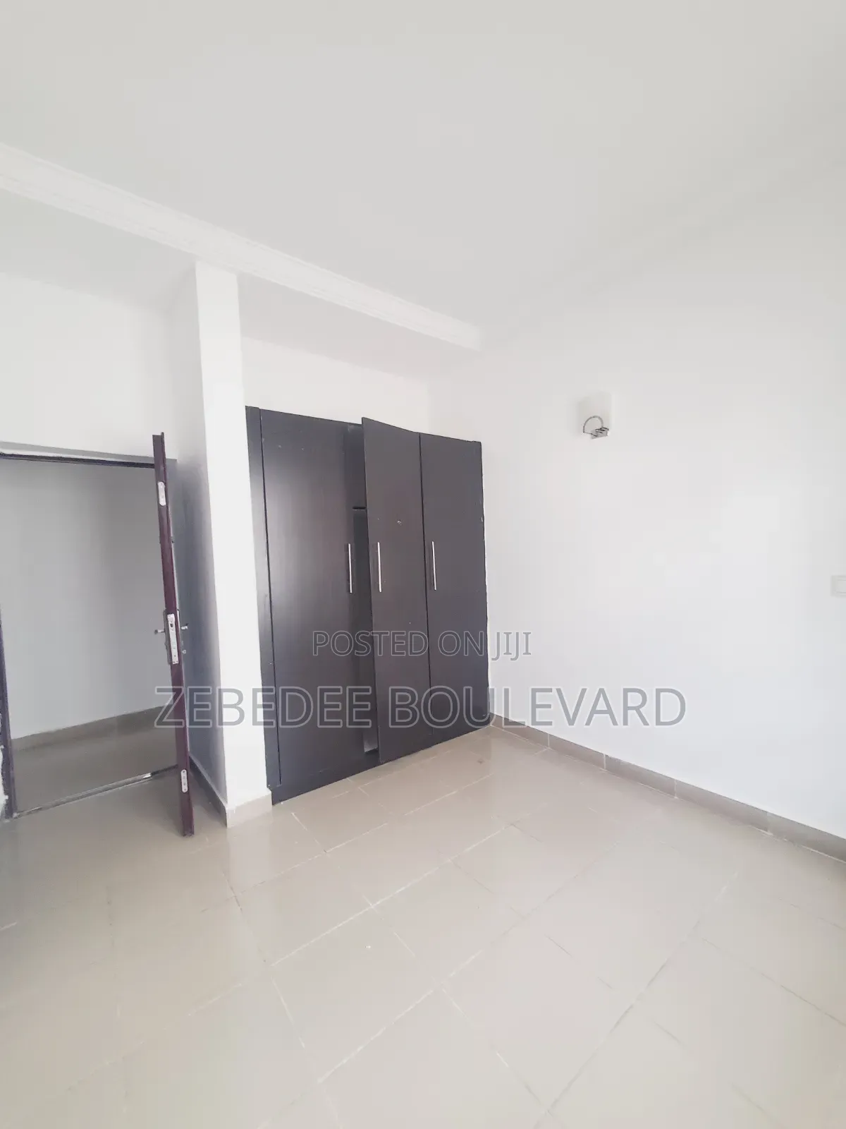 3bdrm Block of Flats in Wuye for rent in Wuye