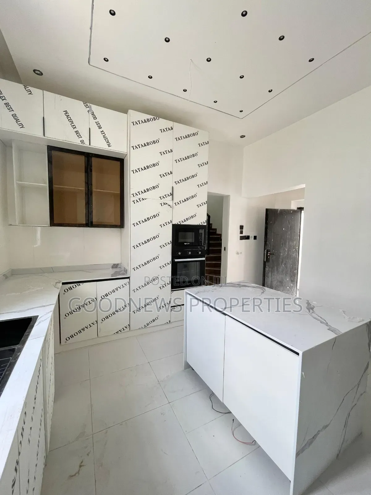 5bdrm Duplex in Ajah Lekki Lagos, Thomas Estate for sale in Thomas Estate
