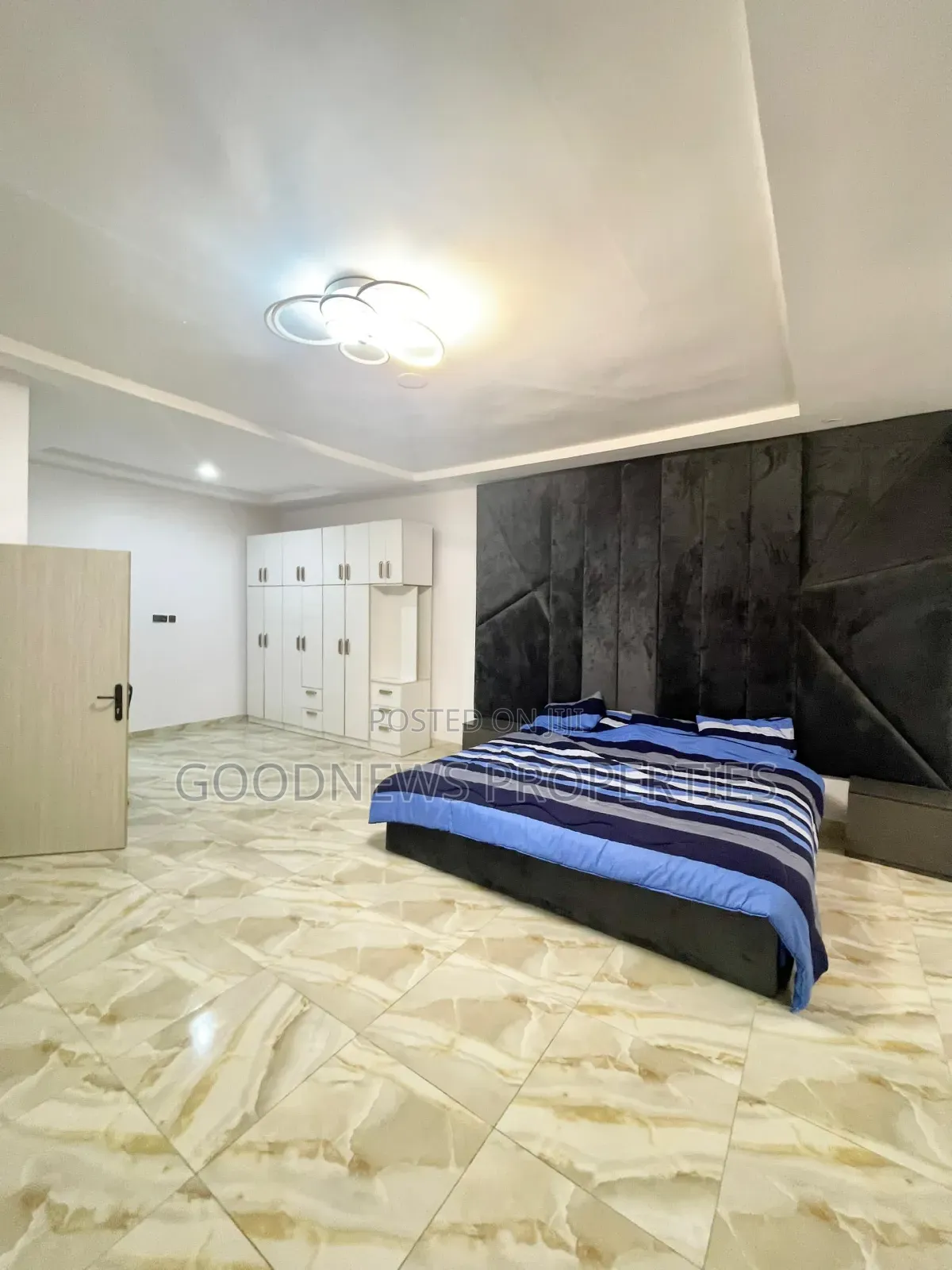 4bdrm Duplex in Harris Drive Vgc for sale in VGC / Ajah