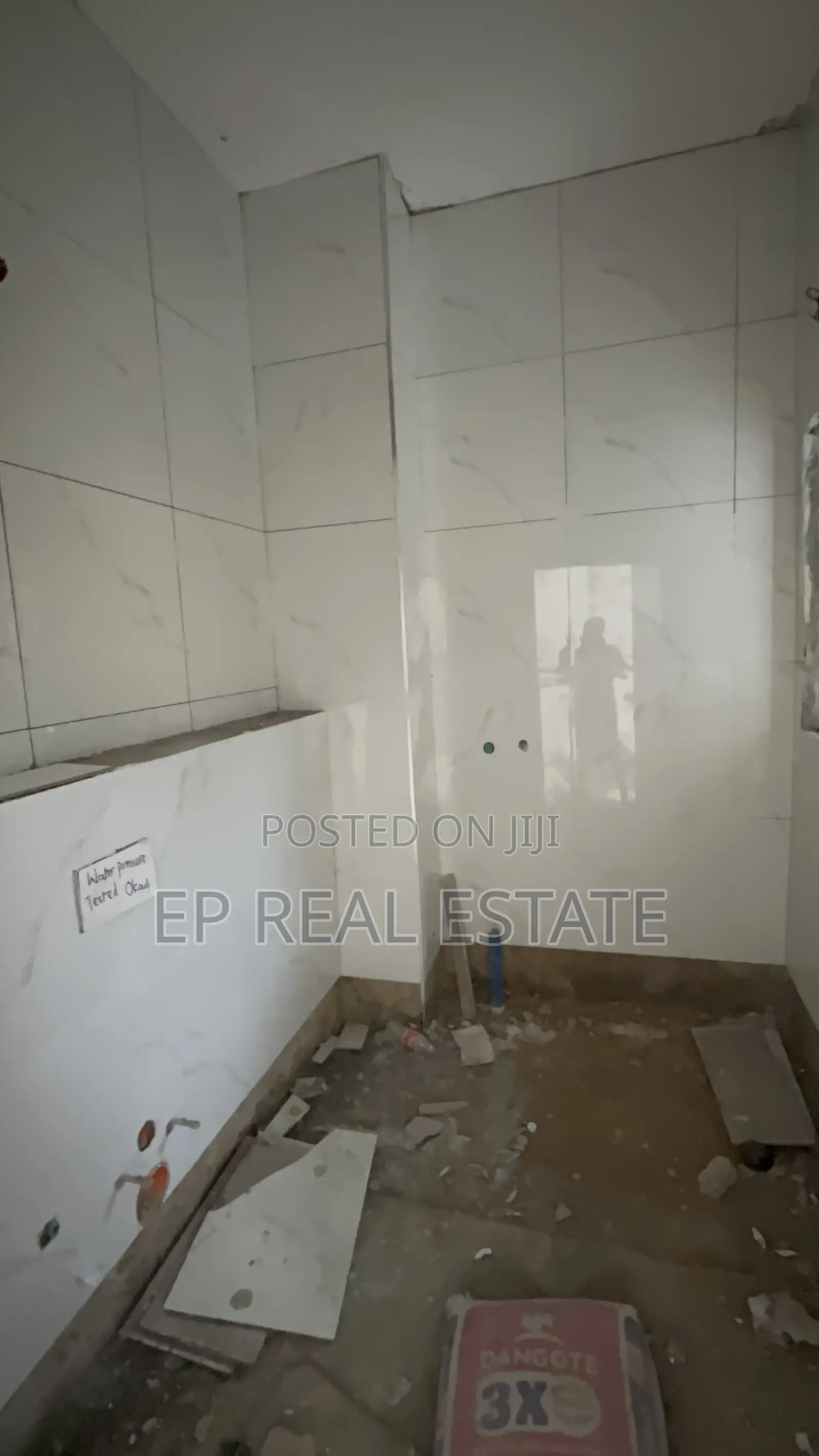 4bdrm House in Apo Resettlement for sale in Apo Resettlement