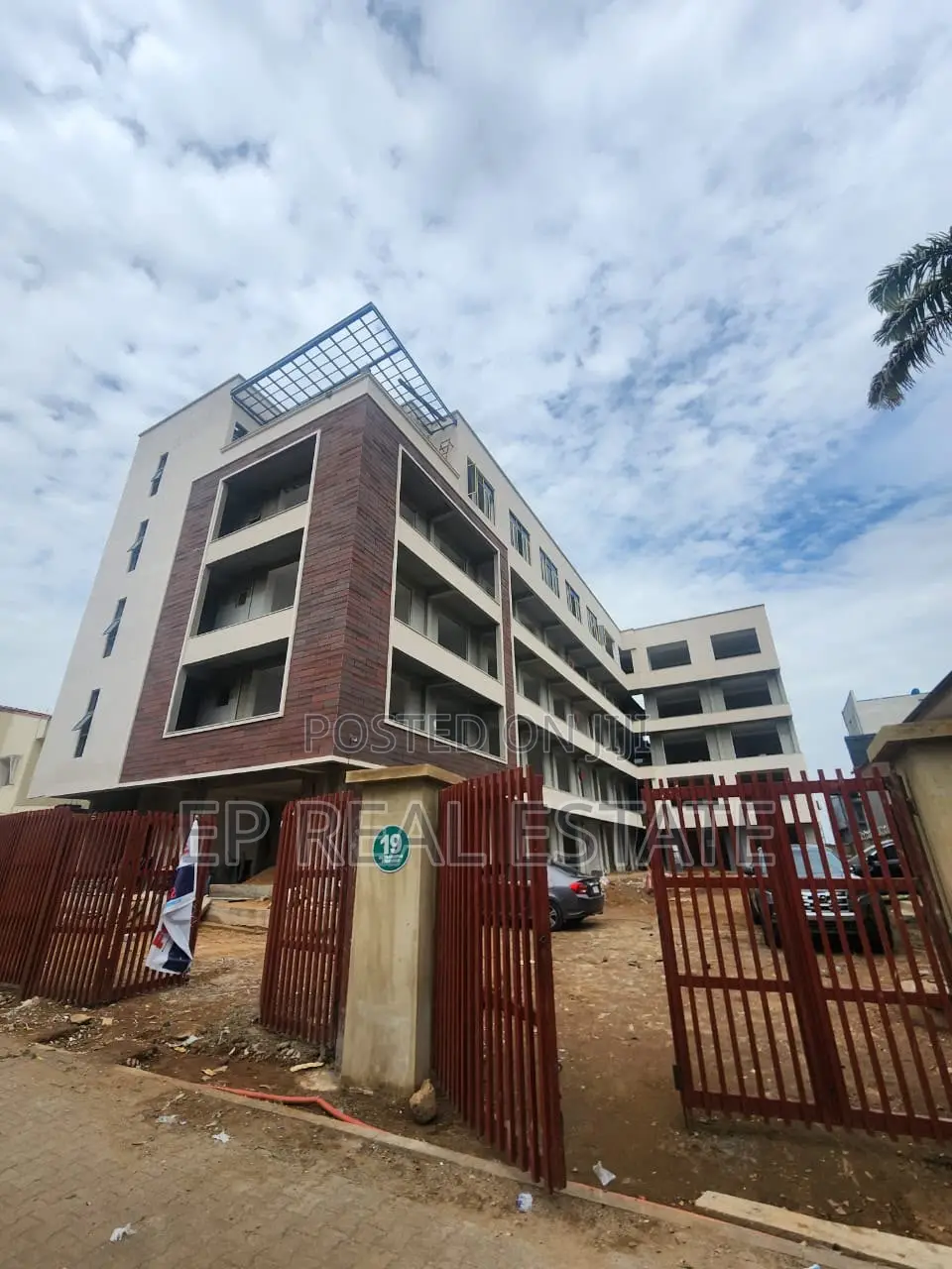 Shop/Office Space in Wuse 2