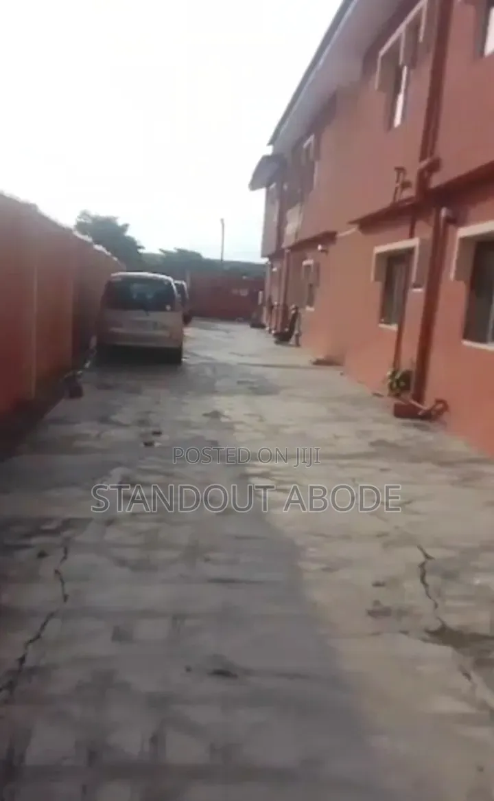 3bdrm Block of Flats in Good Location, Ijegun for sale in Ijegun