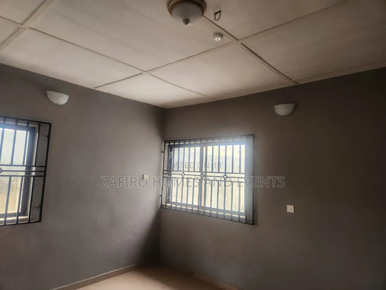 3bdrm Bungalow in Near Meridiean, Akala Express for rent in Akala Express