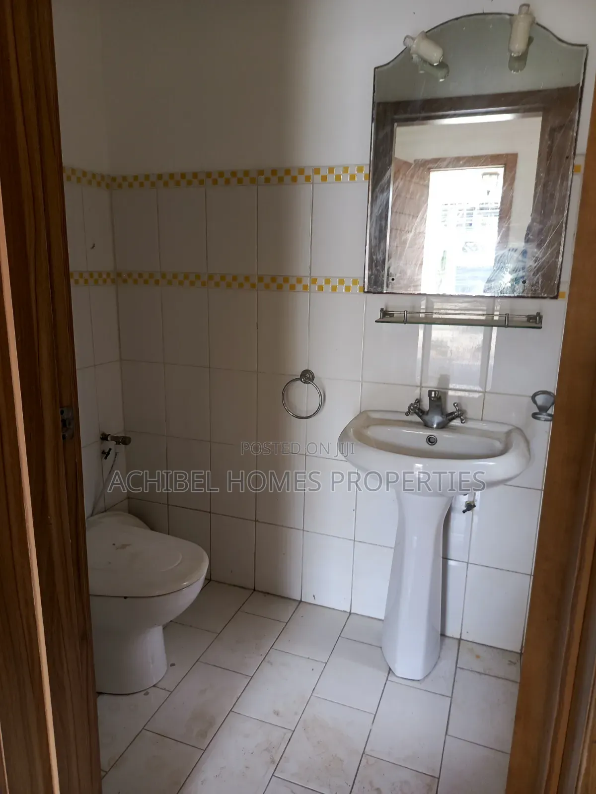 4bdrm Duplex in Off Admiralty Way, Lekki Phase 1 for rent in Lekki Phase 1