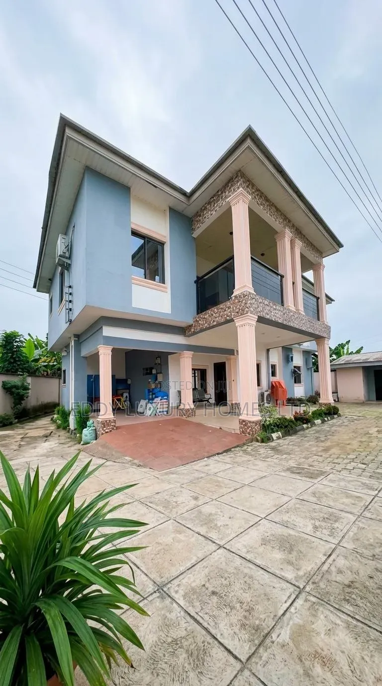 6bdrm Duplex in Good Land for sale in Uyo