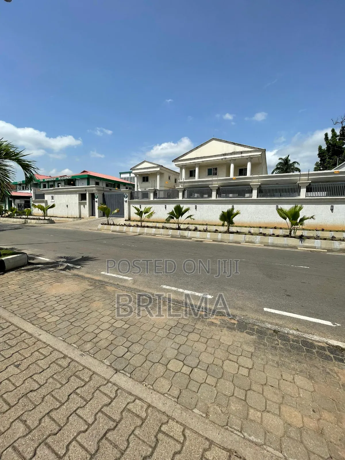 18bdrm Duplex in 18Bedroom For Rent, Wuse 2 for sale in Wuse 2