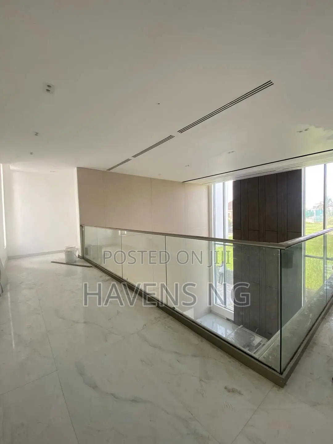 5bdrm Duplex in Ikota for sale in Ikota