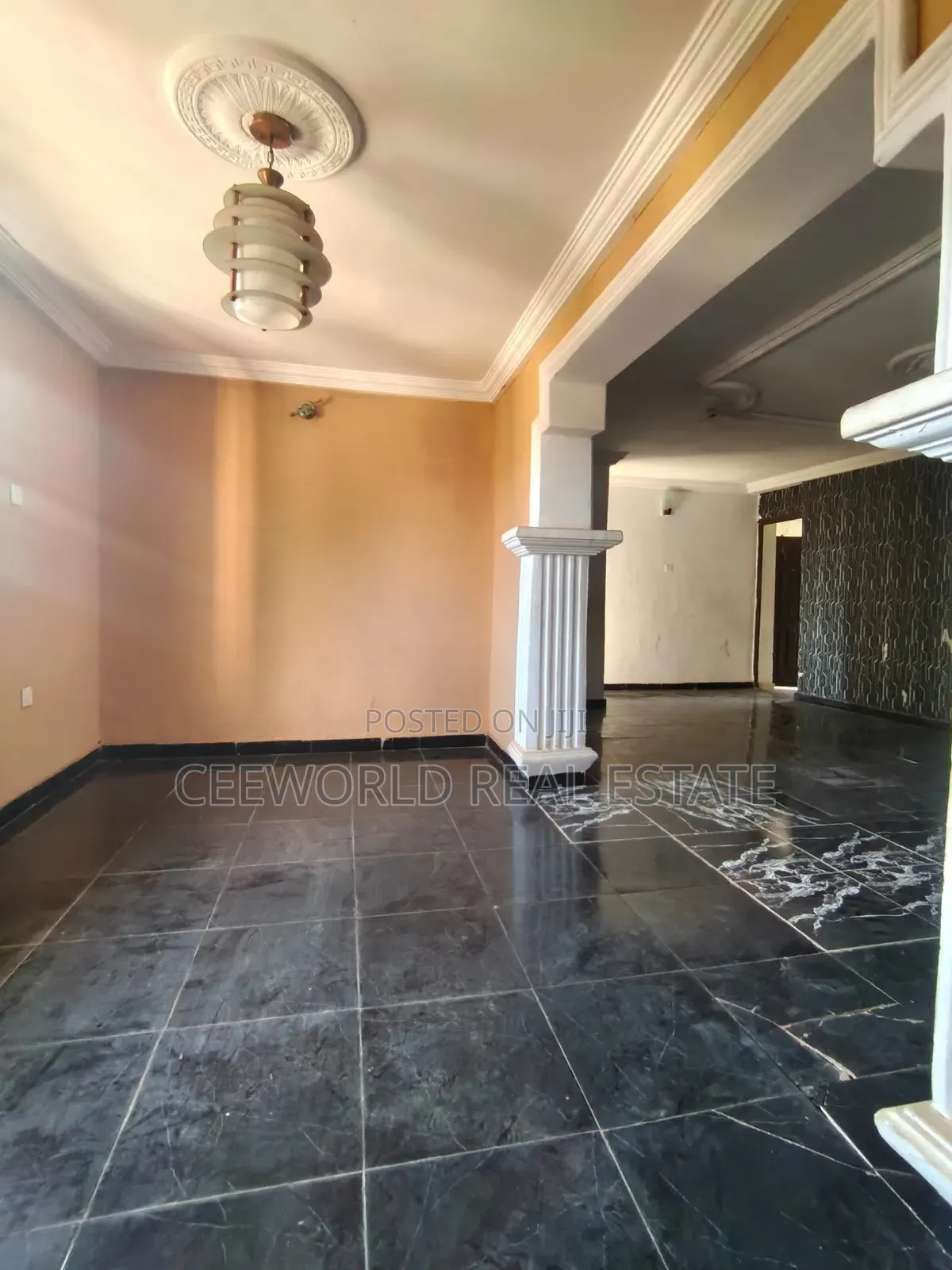 3bdrm Apartment in Olakunle Akala for rent in Akala Express
