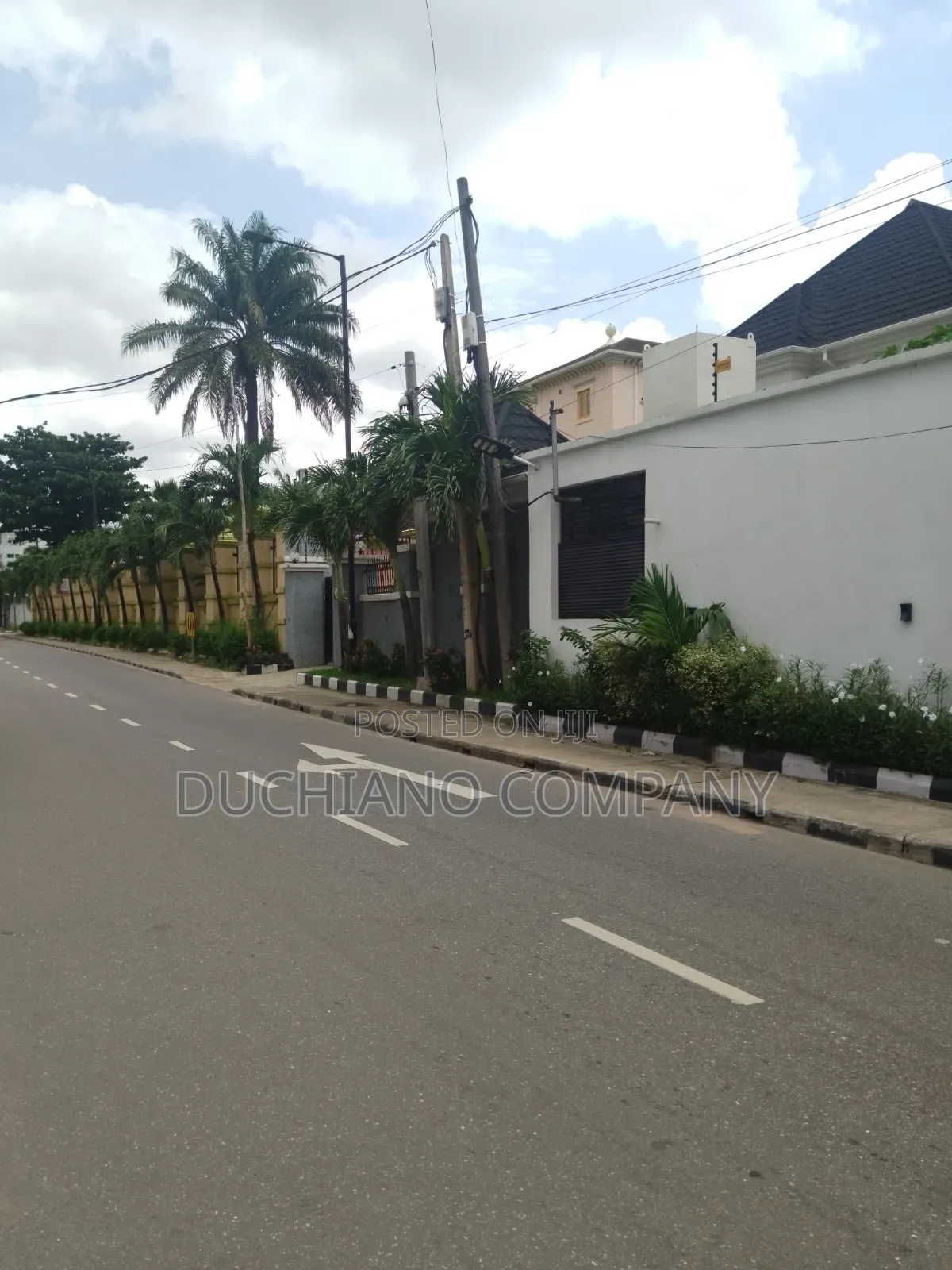 4 Bedroom Fully Detached Duplex for Commercial Use in Ikeja GRA