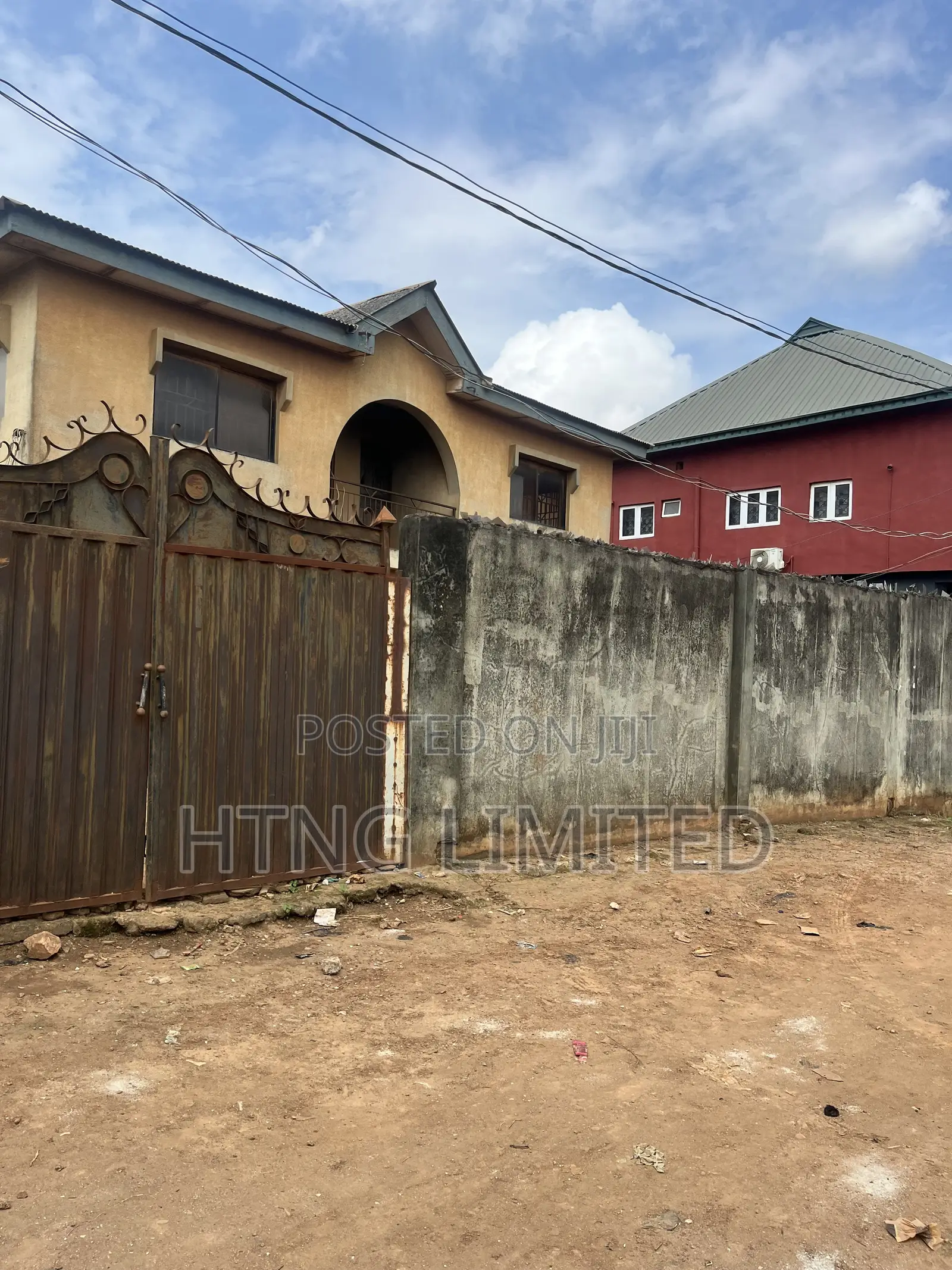 3bdrm Block of Flats in Igbogbo for sale in Igbogbo