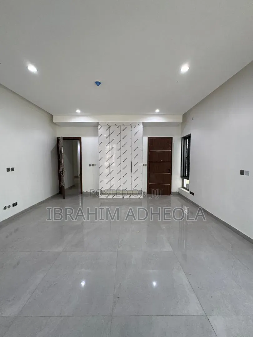 6bdrm Duplex in Old Ikoyi for sale in Old Ikoyi