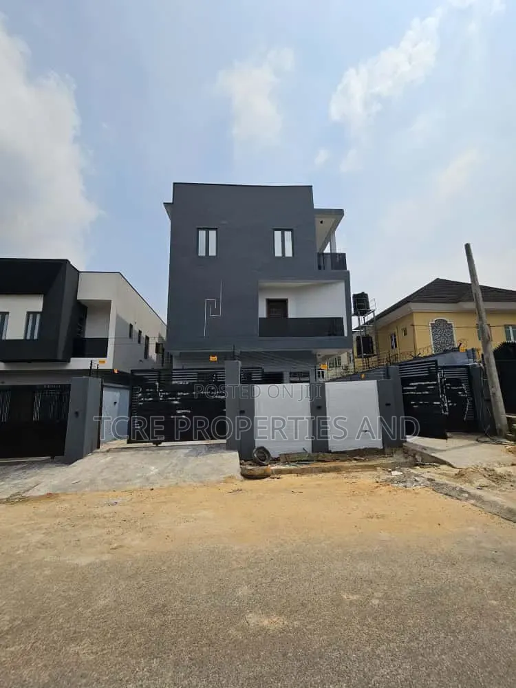 Furnished 4bdrm Duplex in Oregun for sale in Oregun