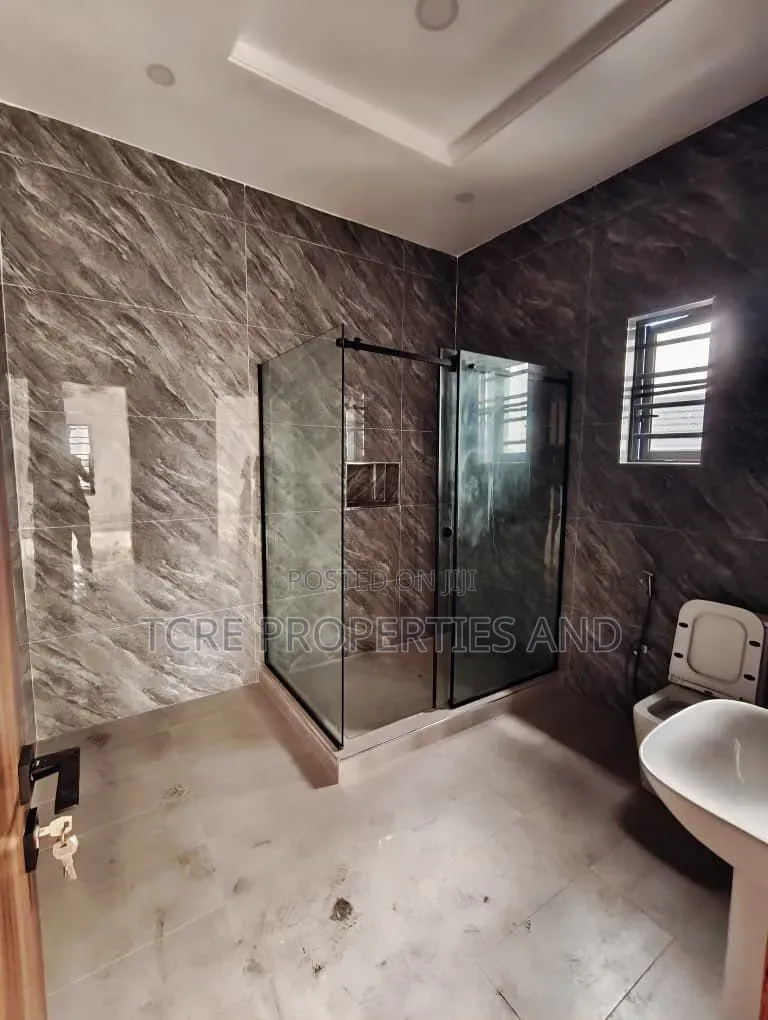 Furnished 4bdrm Duplex in Oregun for sale in Oregun