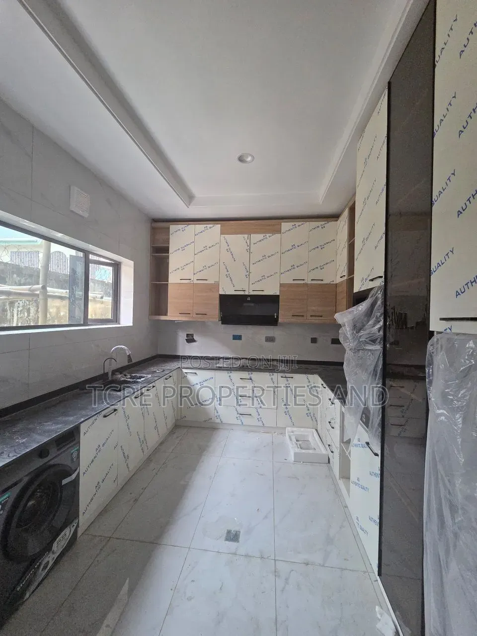 Furnished 4bdrm Duplex in Anthony Village for sale in Anthony Village