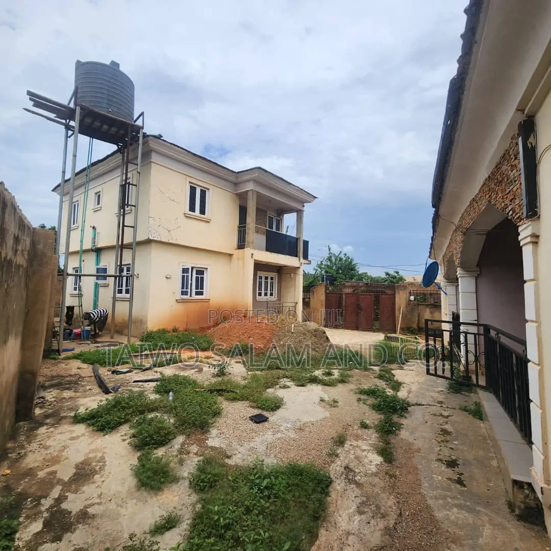2bdrm Block of Flats in Akobo for sale in Akobo