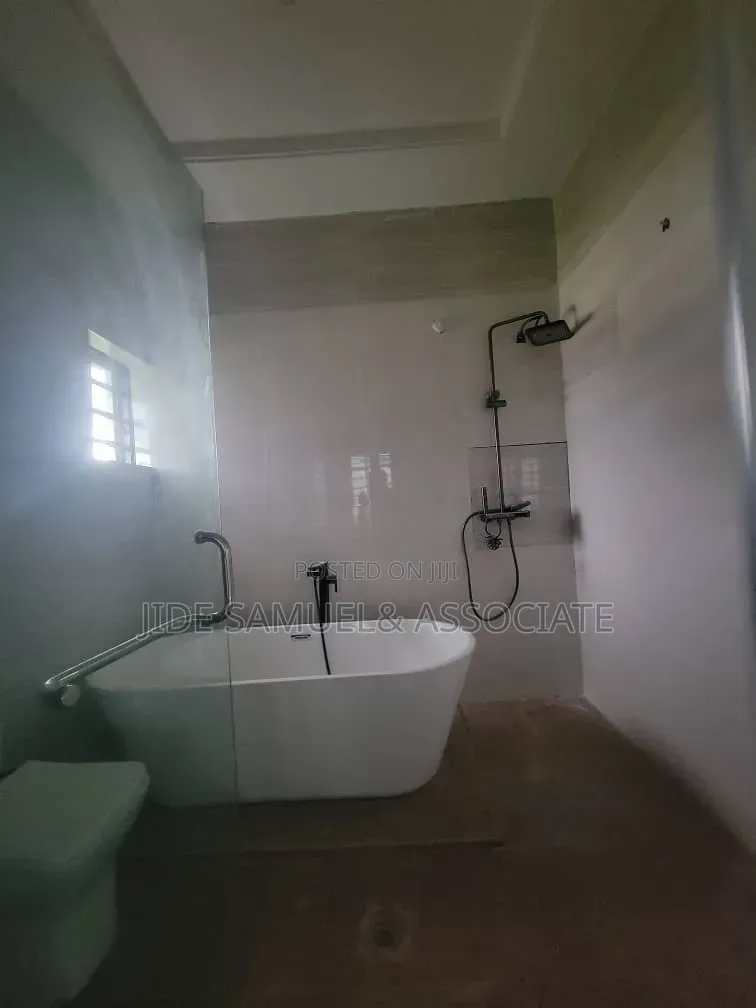 Furnished 3bdrm Duplex in Ayobo for sale in Ayobo