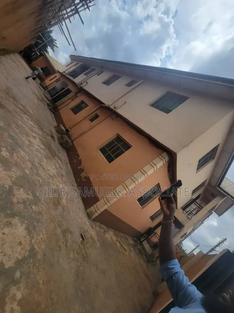 Furnished 3bdrm Block of Flats in Ayobo for sale in Ayobo
