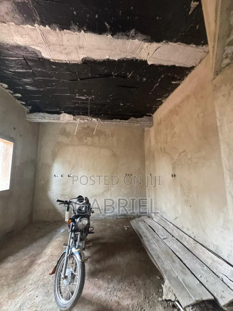 4bdrm Duplex in Mountain View Estate, Dawaki for sale in Dawaki