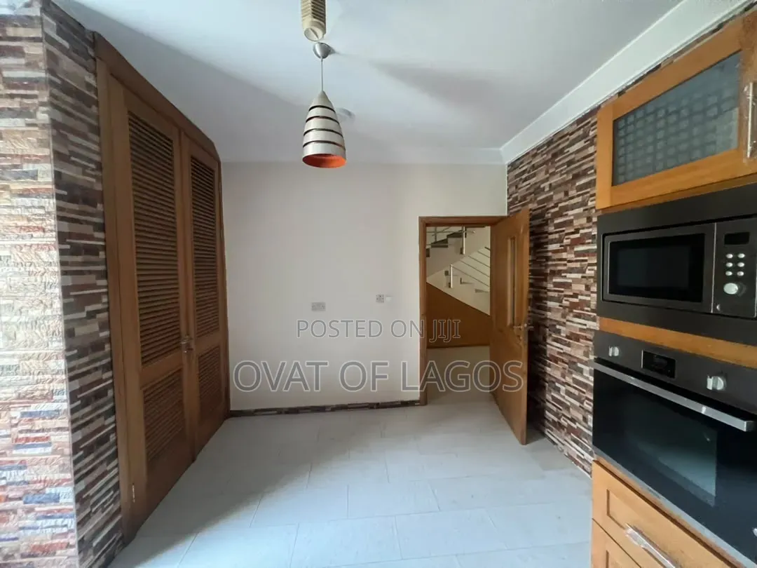 4bdrm Duplex in Oniru, 1004 for rent in 1004