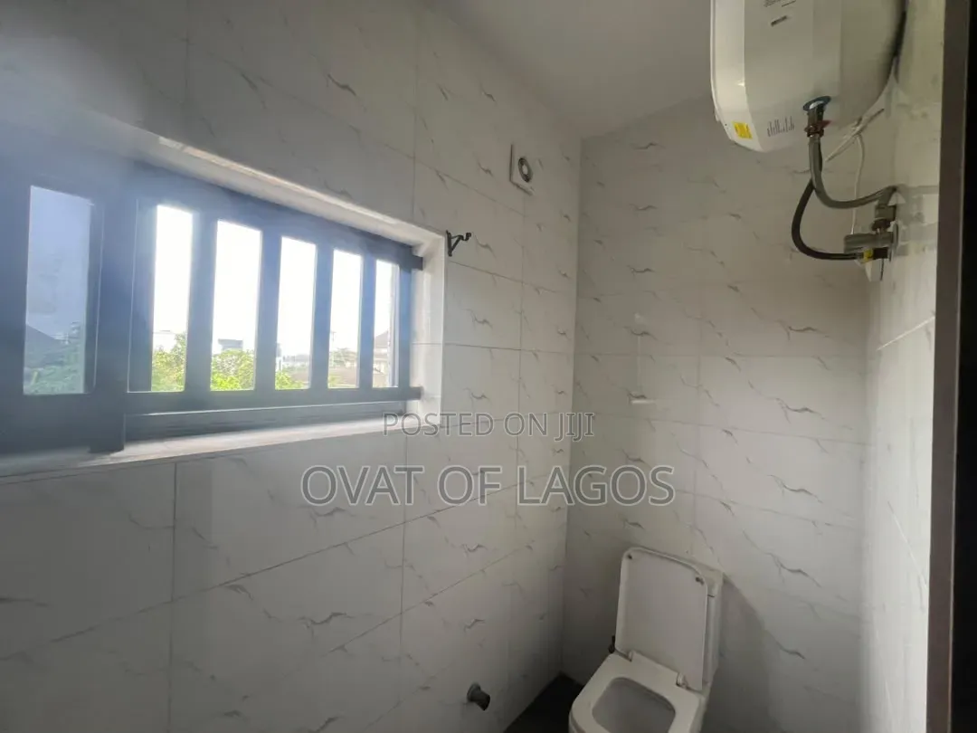 3bdrm Duplex in Lekki Scheme 2 for rent in Lekki Phase 2