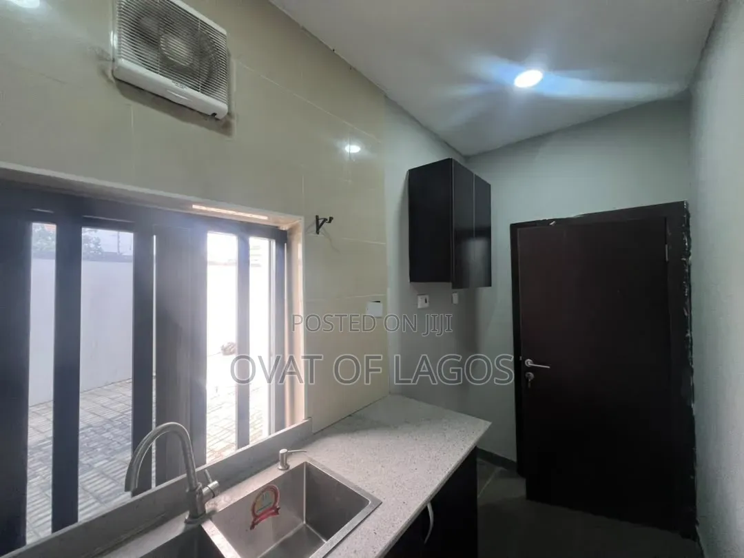 3bdrm Duplex in Lekki Scheme 2 for rent in Lekki Phase 2