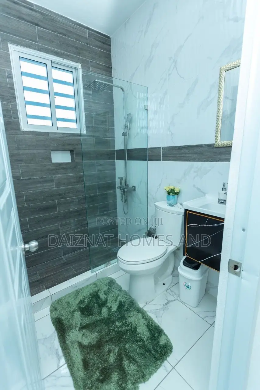 Executive 1-3 Bed Serviced Shortlet (24/7 Power), Bodija, Ibadan in Bodija