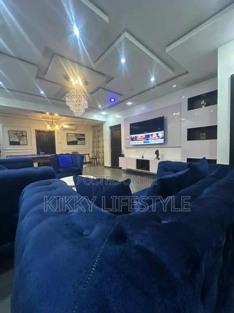 Beals Suites in Adeola Odeku